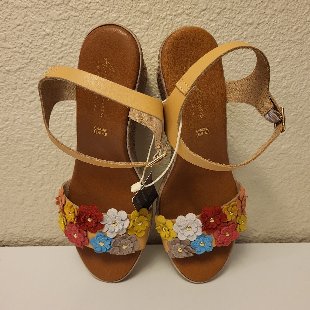 NWT Avellini Genuine Leather Floral Wedge Sandals Size 9 - Picture 8 of 11